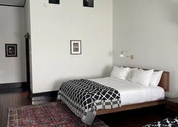 Hotel Hardware hotel thumbnail 8