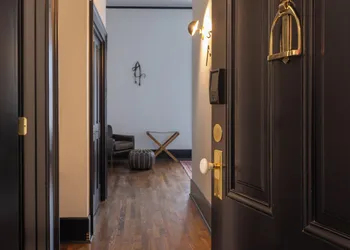 Hotel Hardware hotel thumbnail 7