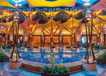 Mohegan Sun hotel thumbnail 2