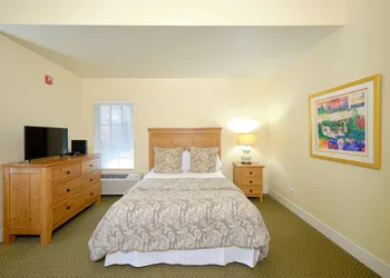 Calistoga Inn Restaurant and Brewery hotel thumbnail 3