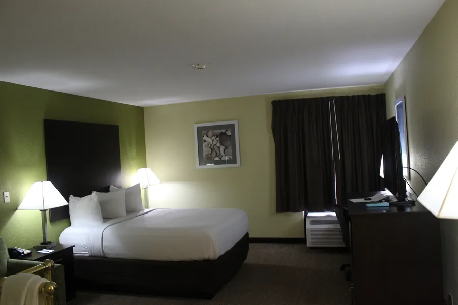 Quality Inn & Suites University Area hotel detail image 6