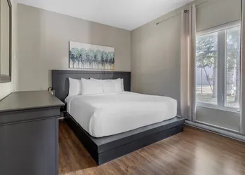 Danny’s Hotel Suites, SureStay Collection by Best Western hotel thumbnail 6