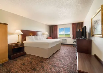 SureStay Hotel by Best Western Thomson hotel thumbnail 7