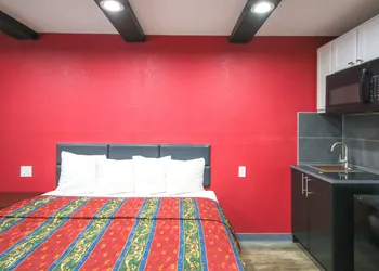 Marshall Lodge By OYO Hwy 65 hotel thumbnail 3