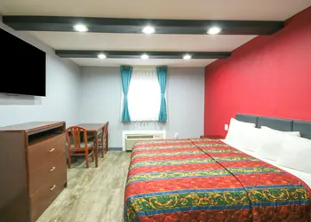 Marshall Lodge By OYO Hwy 65 hotel thumbnail 6