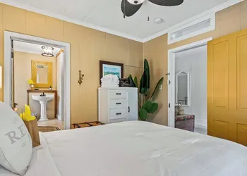 The Old Carrabelle Hotel hotel thumbnail 5