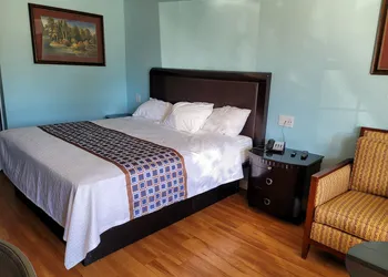 Coldspring Inn hotel thumbnail 4