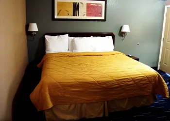 Country Inn Sterling hotel thumbnail 7
