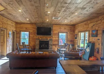 Rough Cut Lodge hotel thumbnail 8