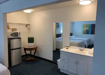 The Sands Motel hotel thumbnail 8