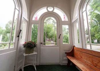 Stone Maiden Inn hotel thumbnail 5