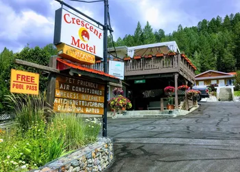 Crescent Motel hotel thumbnail 2