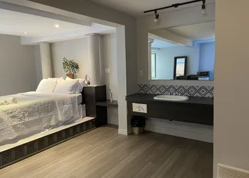 Motel du Rosier hotel thumbnail 8