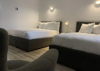 Hôtel Sept-Îles hotel thumbnail 2