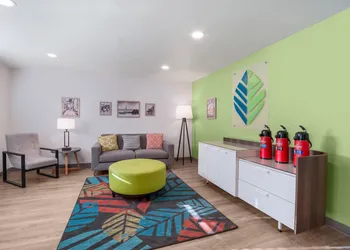 WoodSpring Suites Nashville Airport hotel thumbnail 5