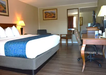 Travelodge by Wyndham Trinidad hotel thumbnail 6