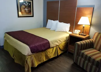 Travelodge by Wyndham Albuquerque West hotel thumbnail 5