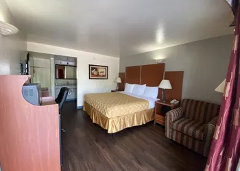 Travelodge by Wyndham Albuquerque West hotel thumbnail 6