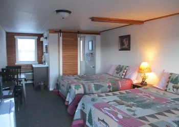 El Rancho Motel hotel thumbnail 2