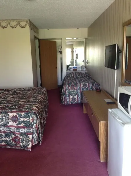Dollinger's Motor Inn hotel detail image 2