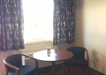 Dollinger's Motor Inn hotel thumbnail 4