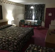 Dollinger's Motor Inn hotel detail image 5