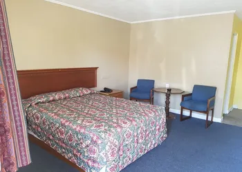 Gardos Motel hotel thumbnail 3