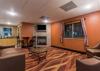 AmericInn by Wyndham Boscobel hotel thumbnail 2