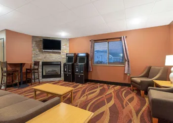 AmericInn by Wyndham Boscobel hotel thumbnail 3