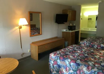 Salt Creek Inn hotel thumbnail 6