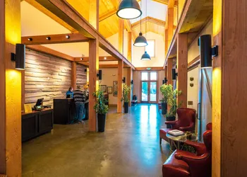 Rush Creek Lodge and Spa at Yosemite hotel thumbnail 2