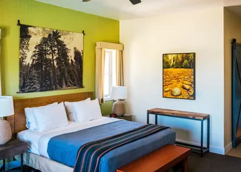 Rush Creek Lodge and Spa at Yosemite hotel thumbnail 6