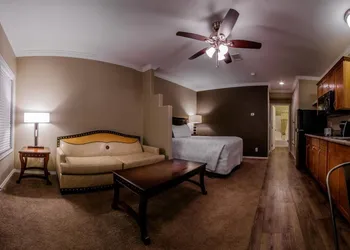 Goulding's Lodge hotel thumbnail 8