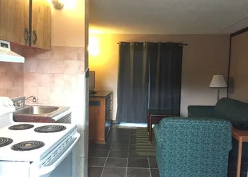 Thriftlodge Edmonton hotel thumbnail 4