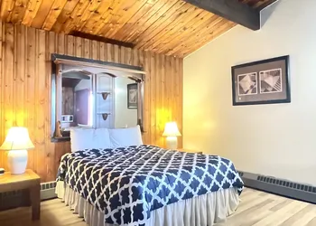 Pembina River Inn hotel thumbnail 4