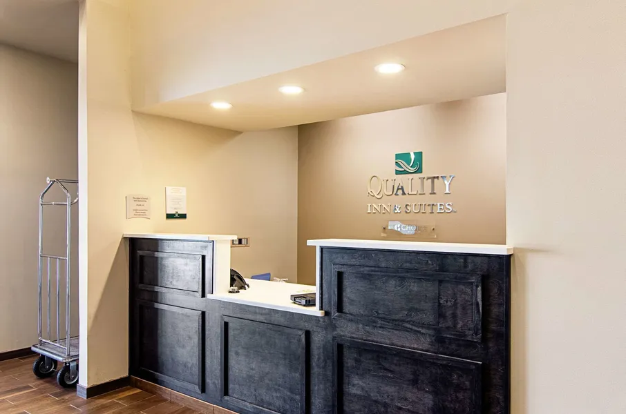 Quality Inn & Suites Near Tanger Outlet Mall hotel detail image 2