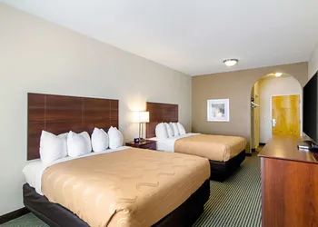 Quality Inn & Suites Near Tanger Outlet Mall hotel thumbnail 6