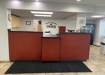 Peace Valley Inns hotel thumbnail 3