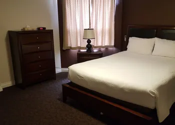 Peace Valley Inns hotel thumbnail 5