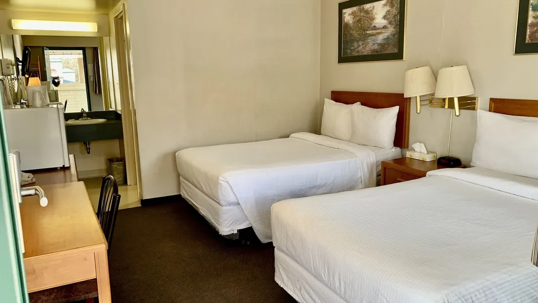 Peace Valley Inns hotel detail image 6