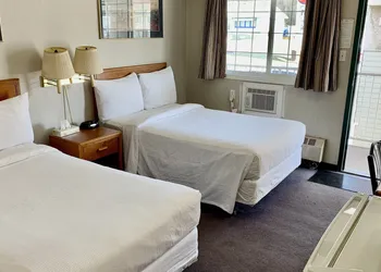Peace Valley Inns hotel thumbnail 8