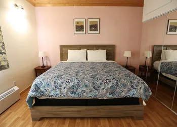 Kaleido Lodge Yukon hotel thumbnail 3