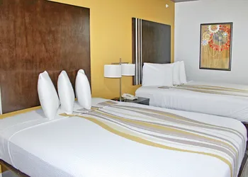Palacio Royale Inn Houston NW Beltway 8 hotel thumbnail 4