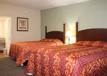 American Inn & Suites hotel thumbnail 3