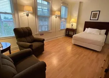 Baseball Town Motel hotel thumbnail 8