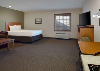 WoodSpring Suites Frederick I-70 hotel thumbnail 7