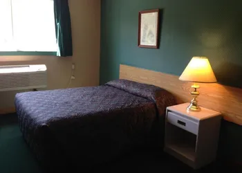 Sundre Motor Inn hotel thumbnail 8