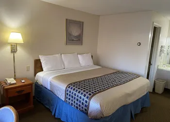 Parkview Motel hotel thumbnail 5