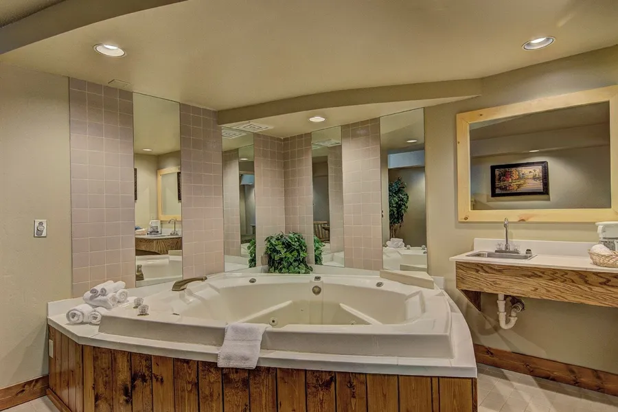 Eagle River Inn and Resort hotel detail image 6