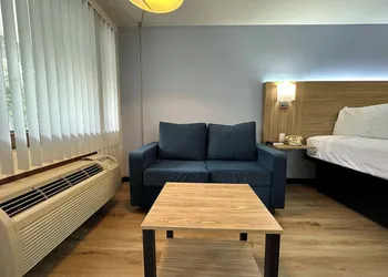 USA Inn hotel thumbnail 3